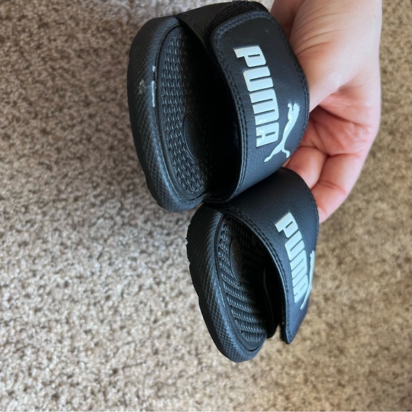 Puma Black and White “Cool Cat” 2.0 PS Little Kids Slides Size 11 - Picture 4 of 6